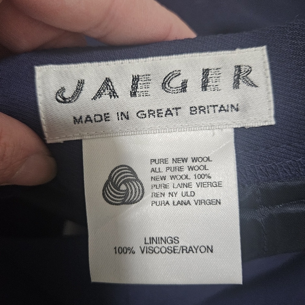 Jaeger made in great Britain pure new wool with viscose blend lining size 12 - Picture 4 of 8